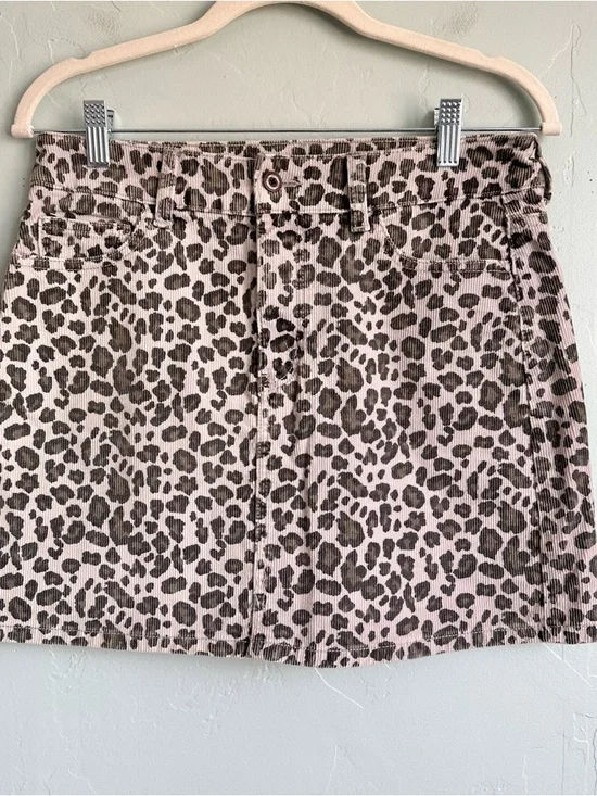 American Eagle Women Stretch Corduroy Leopard Animal Print Mini Skirt Size 4 EUC - Picture 1 of 7